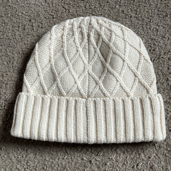 JW Anderson x UniQlo beanie - Picture 3 of 4